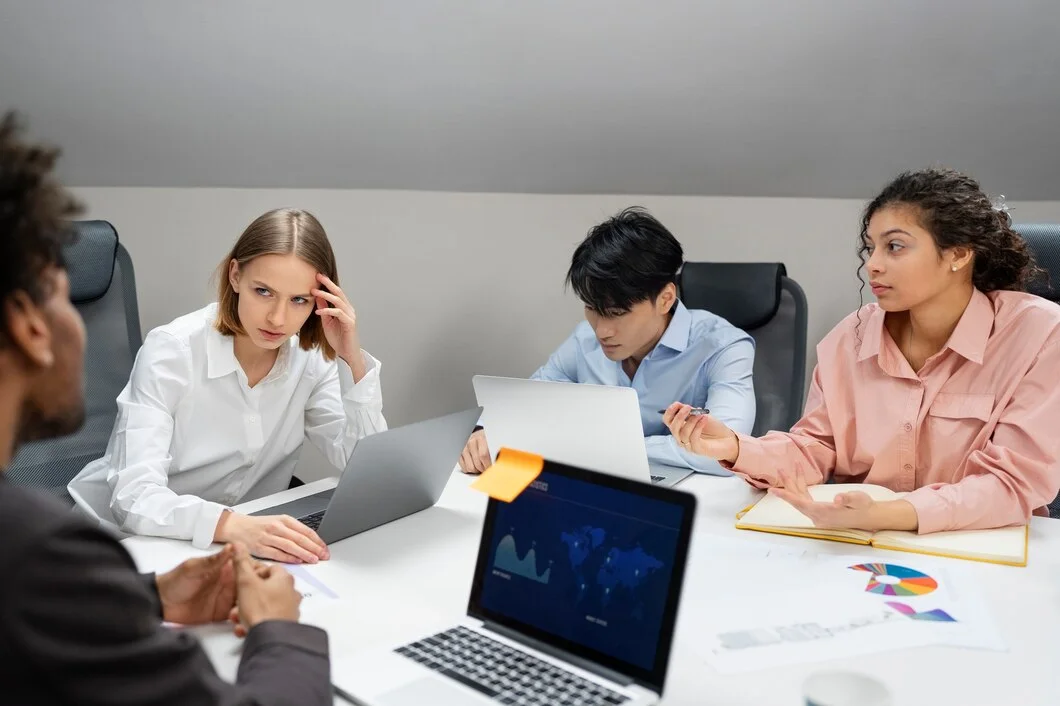 10 Common HR Problems Small Businesses Face and How to Solve Them